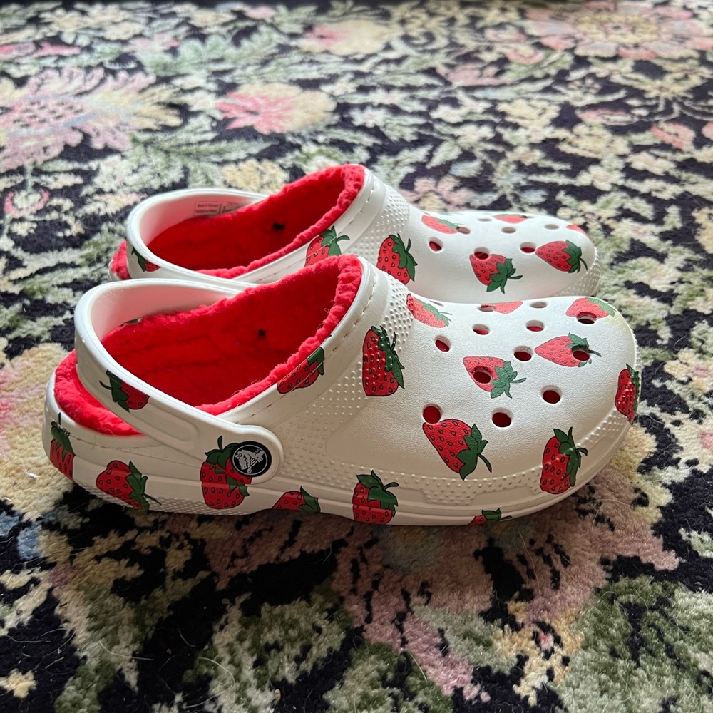 Fuzzy Red and White Strawberry CROCS Worn Once Brand New Size Women’s US 8